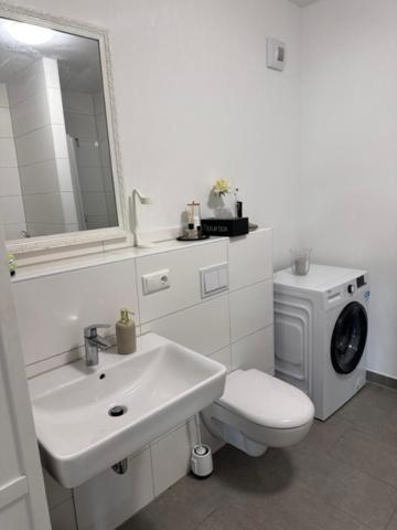 Apartment Modern Near Airport *