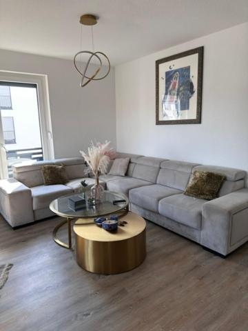 Modern Near Airport Appartement *